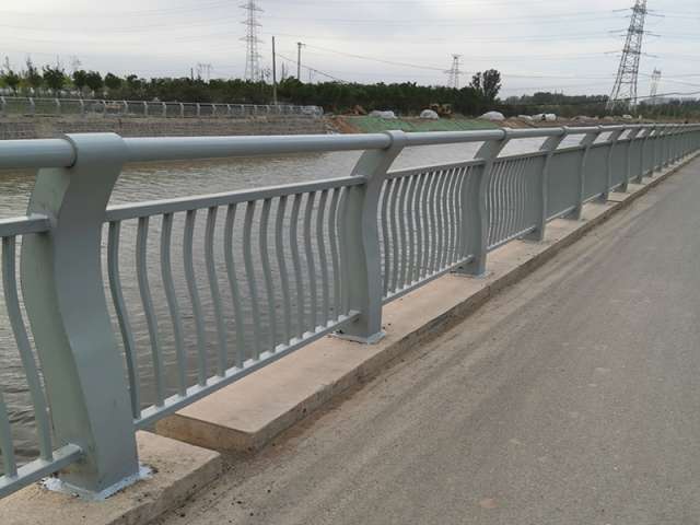 河道護(hù)欄